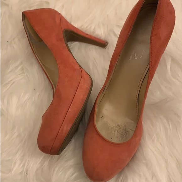 Marc Fisher Coral suede platform heels - Picture 3 of 3